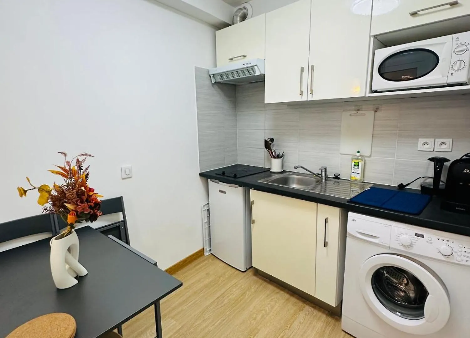 Dream Dwell Paris - Designer Flat Near Marais District Apartment France