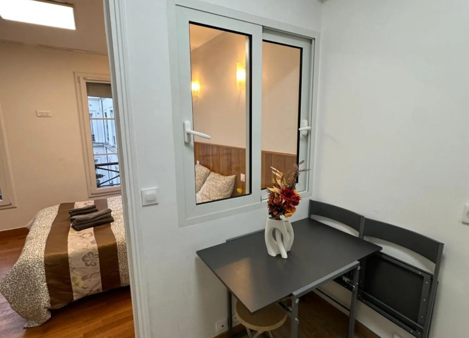 Dream Dwell Paris - Designer Flat Near Marais District Apartment