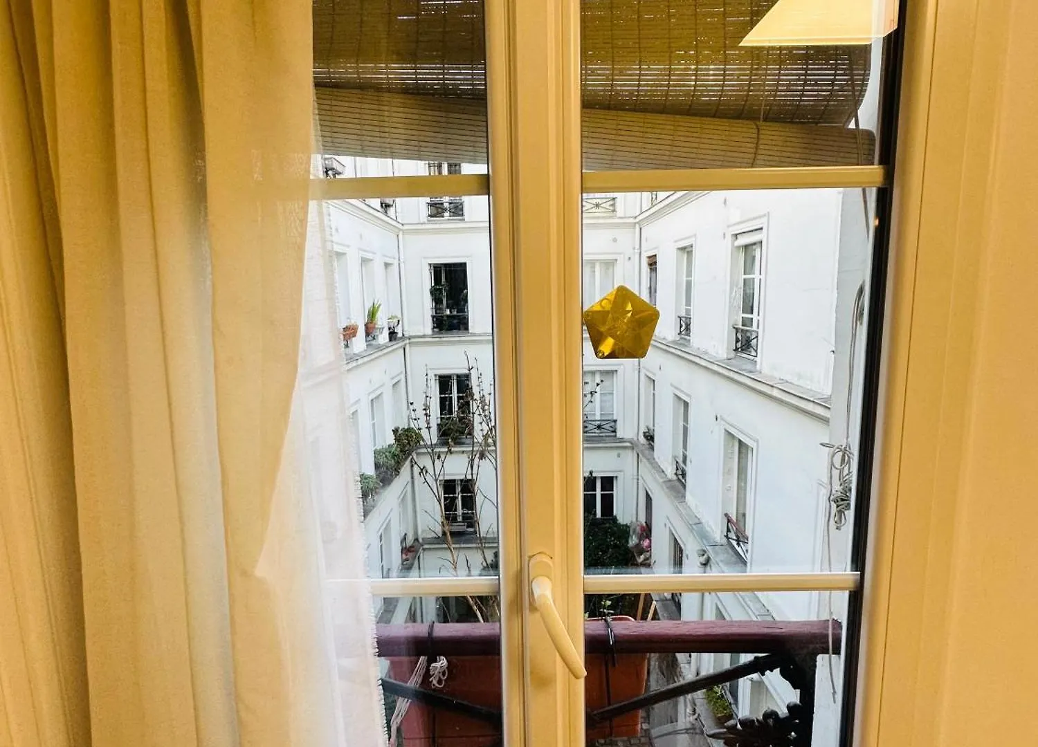Dream Dwell Paris - Designer Flat Near Marais District Apartment 0*,  France