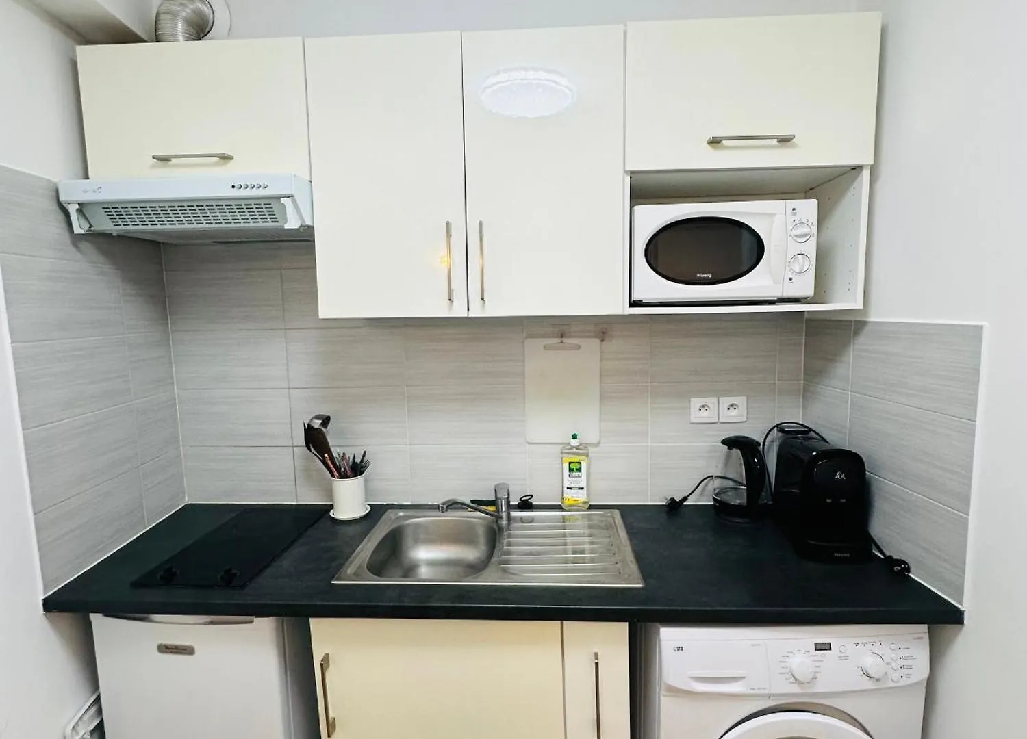 Dream Dwell Paris - Designer Flat Near Marais District Apartment
