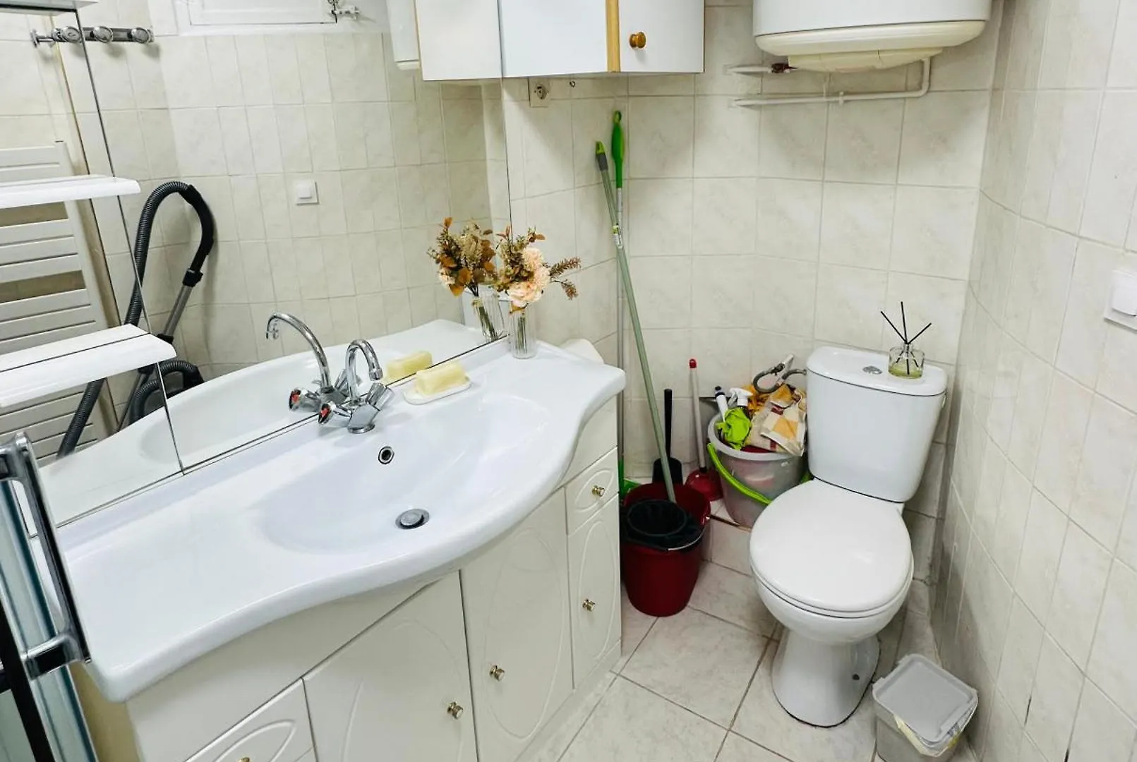 Dream Dwell Paris - Designer Flat Near Marais District Apartment 0*,  France